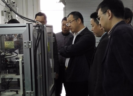 杨齐总裁到必赢76net线路深圳分公司调研